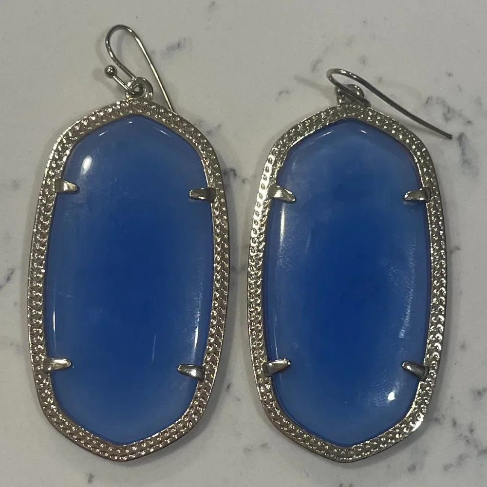 Kendra Scott Danielle Gold Statement Earrings in Blue